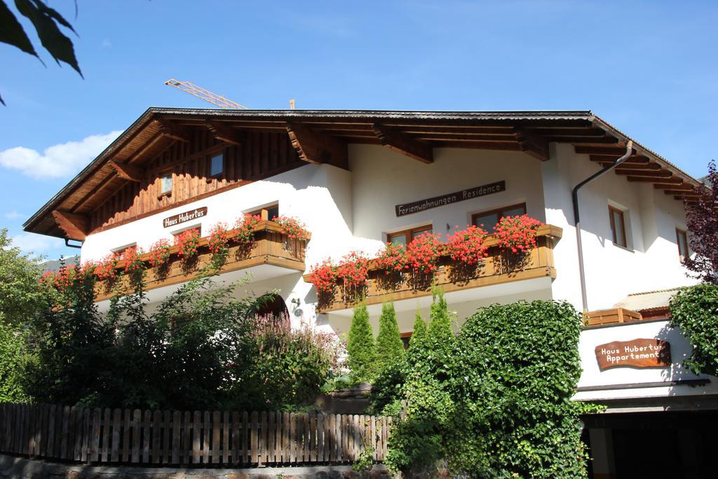 Aparthotel Garni Haus Hubertus マッレス・ヴェノスタ エクステリア 写真